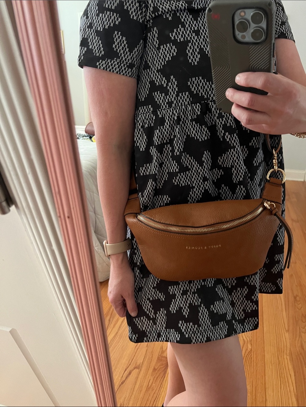 Poppy & Peonies Sidekick in cognac